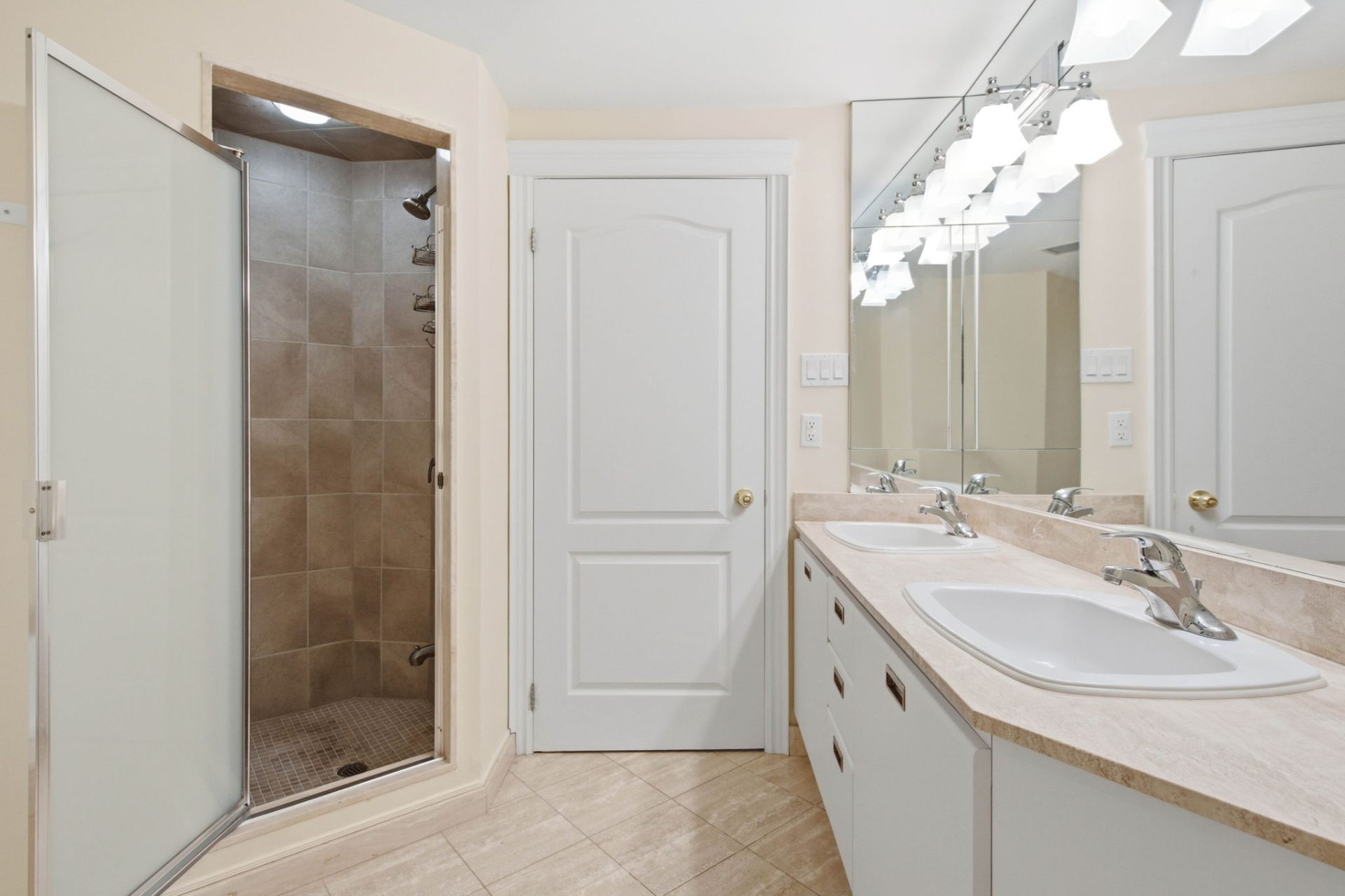 Ensuite Bath