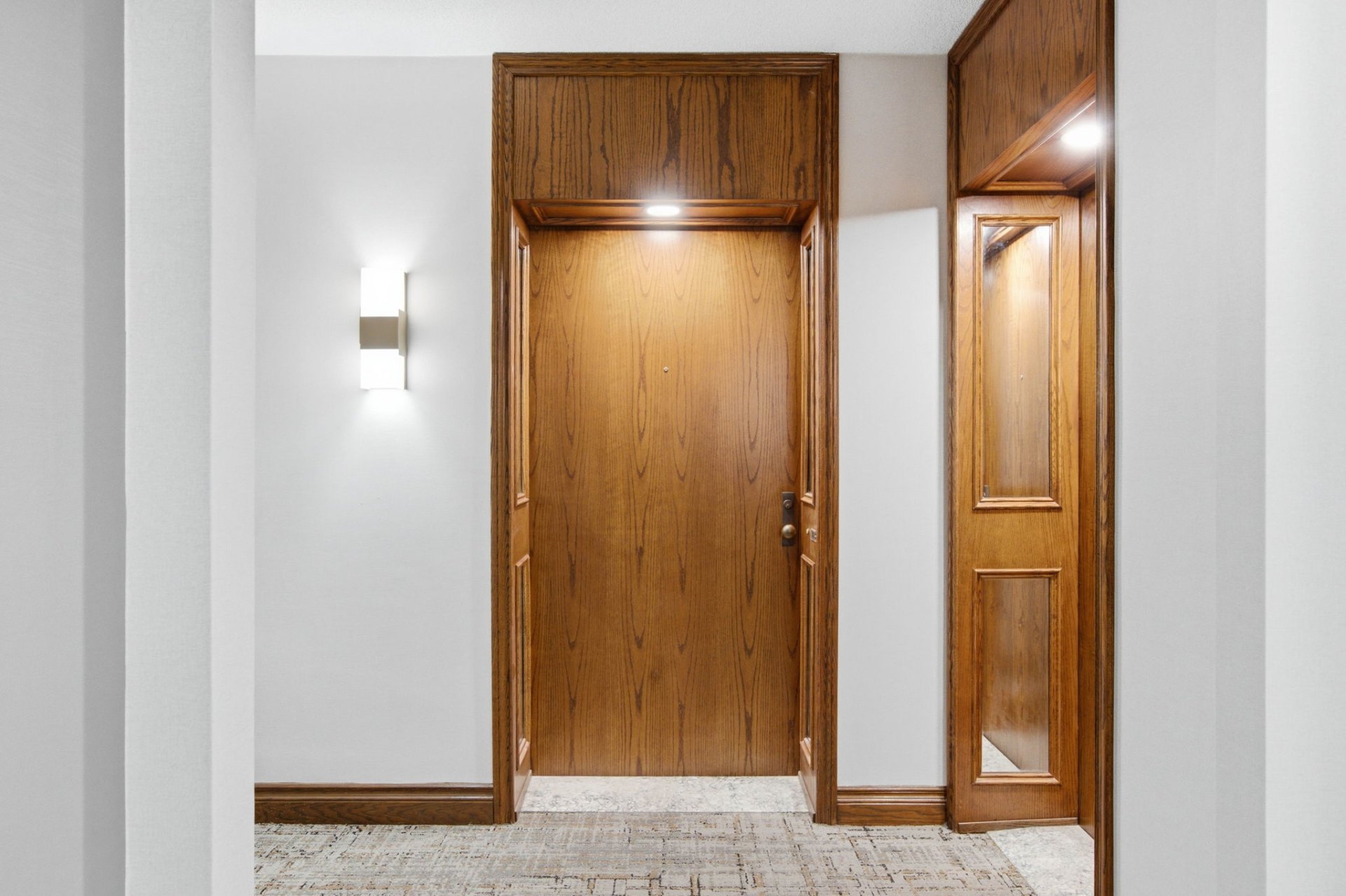 Entry & Foyer